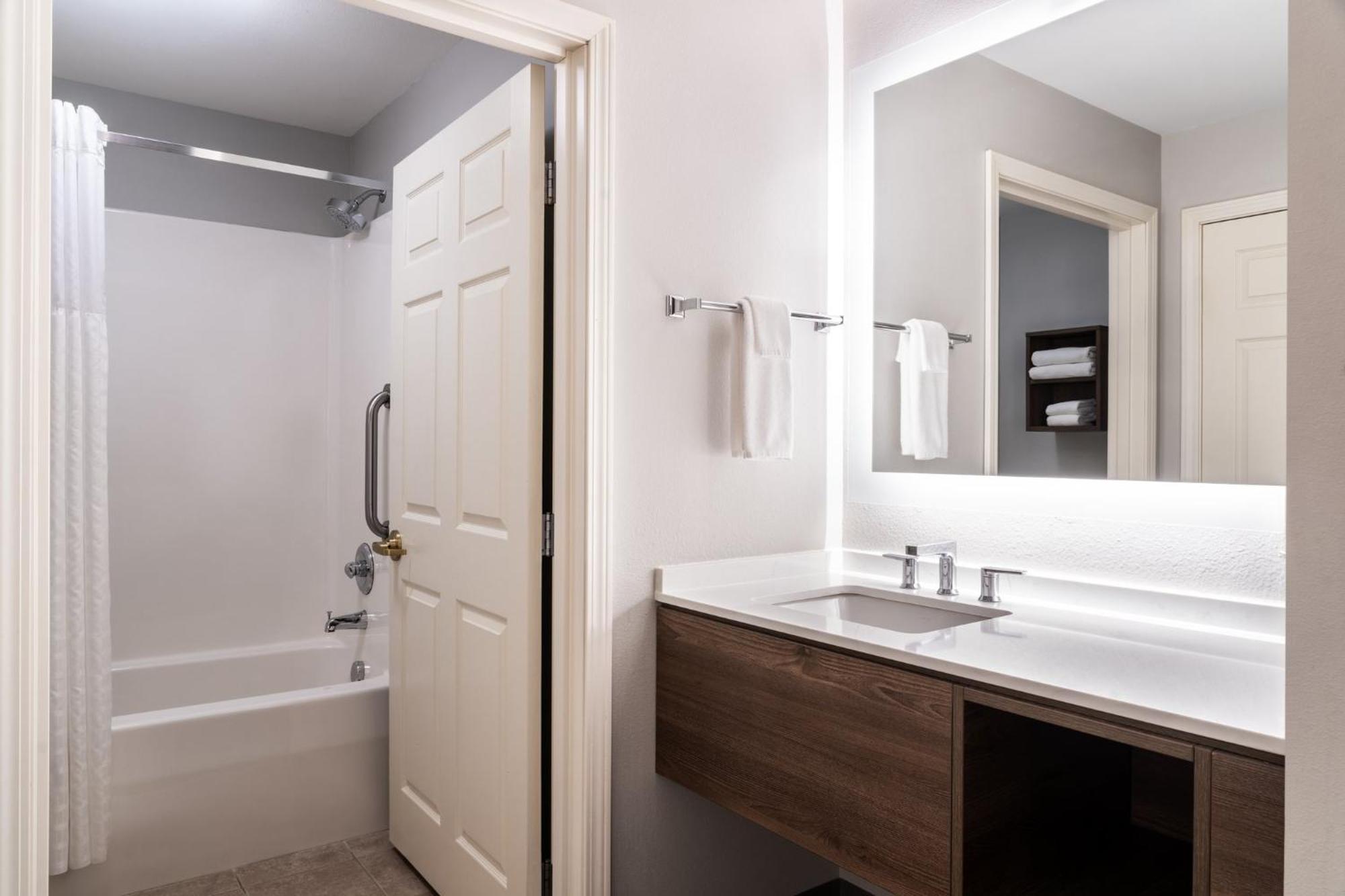 Staybridge Suites Akron-Stow-Cuyahoga Falls By Ihg Buitenkant foto